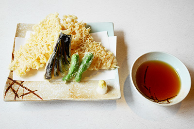 なまずの天ぷら 1,150円（税込1,260円）